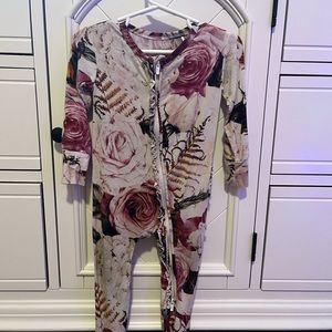 Posh Peanut 12-18M Floral double zipper footie